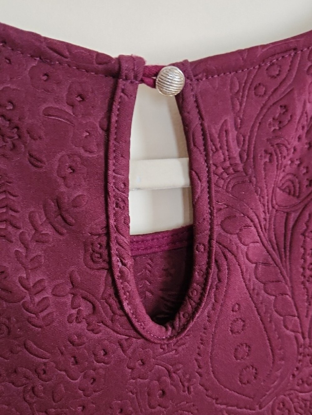 Subtle Textured Patterned Dress - Picture 3 of 8
